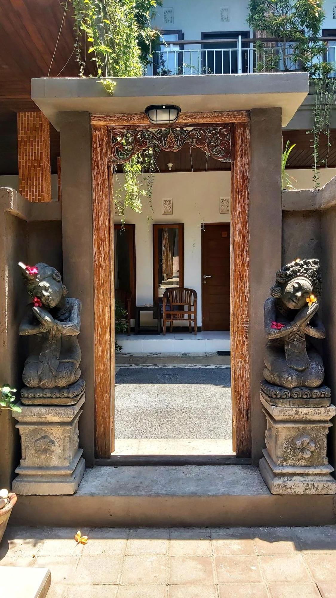 Genta House Hotell Kuta Lombok Eksteriør bilde